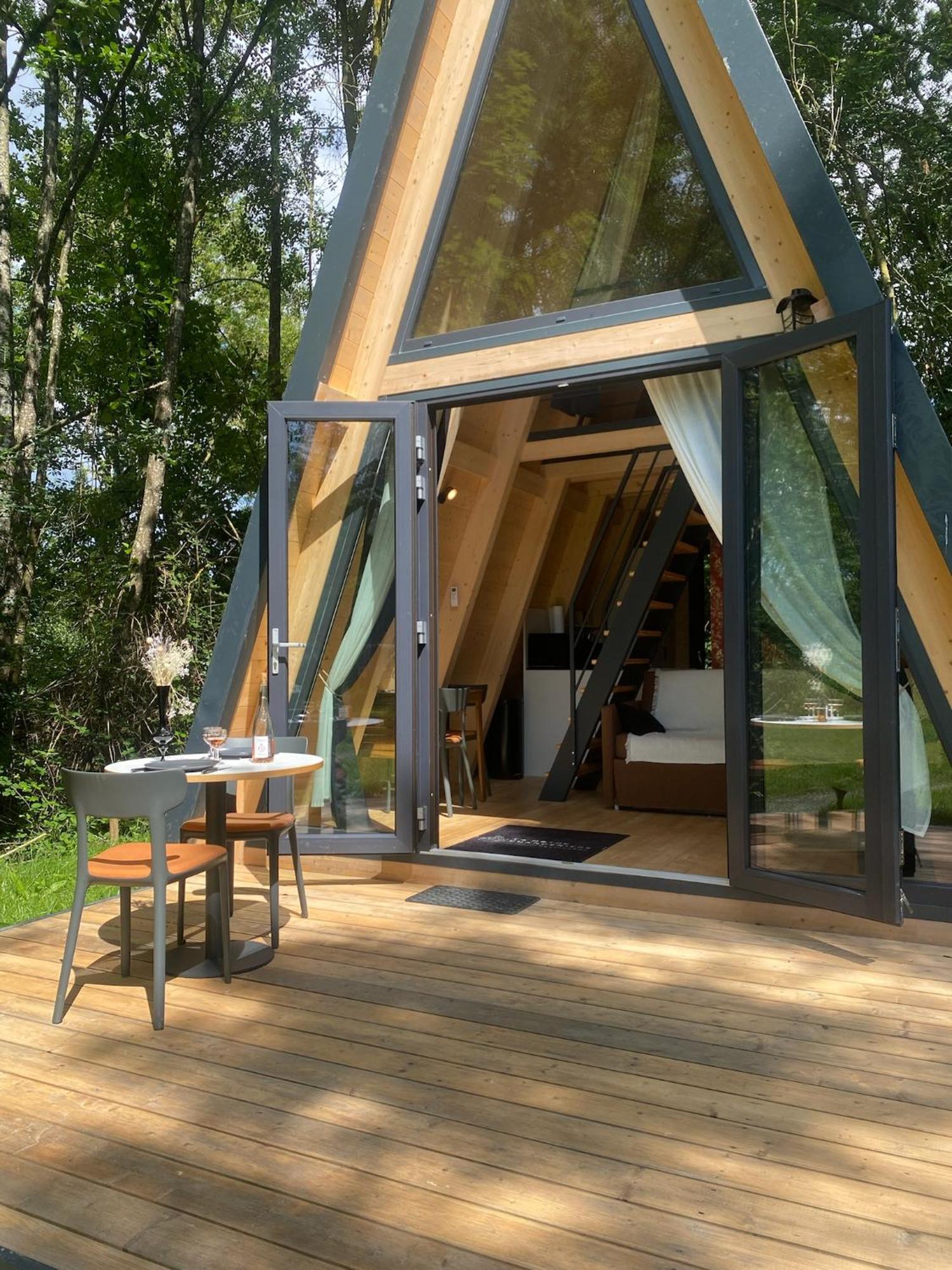 Ecolodges De Reve Dans Un Chateau De Conte De Fees Les-Trois-Moutiers Екстер'єр фото